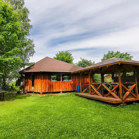 Holiday home Kandle Talu Aiamaja Selise